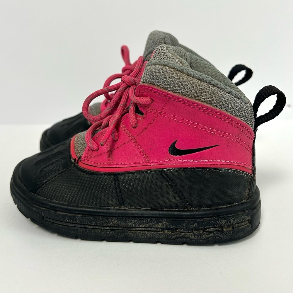 Nike Woodside 2 High Baby Toddler Boot Shoe Leather Rain Pink Gray Girl's Size 6 - Picture 3 of 11